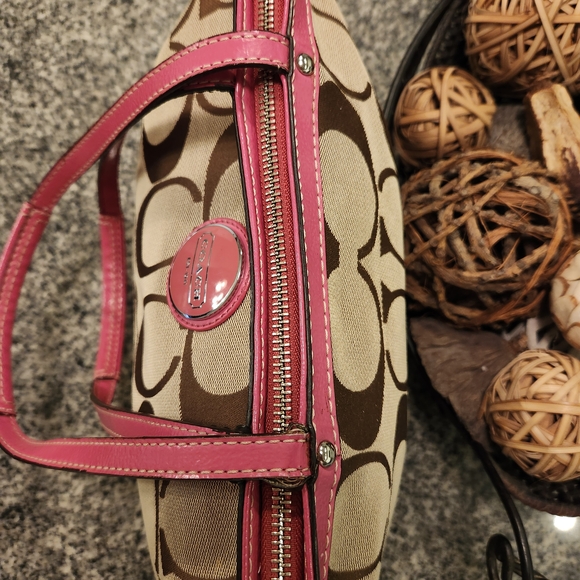 Coach Signature Brown and Pink Tote Bag - Picture 8 of 17